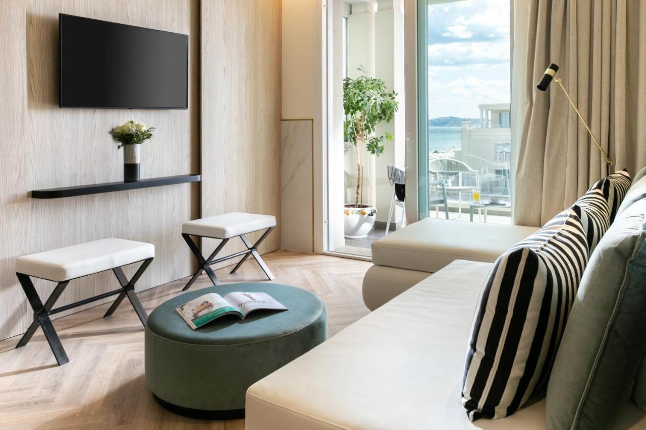 Hotel Ambasciatori Riccione Esterno foto