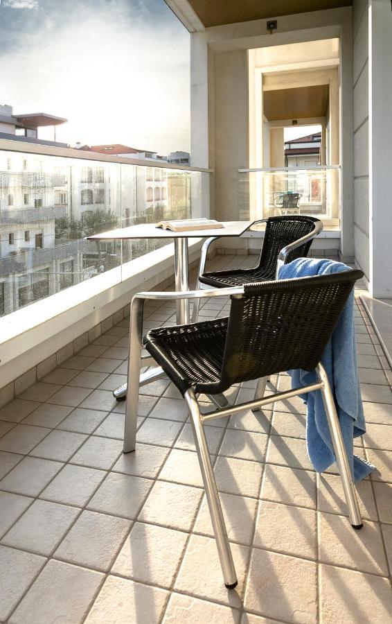 Hotel Ambasciatori Riccione Esterno foto