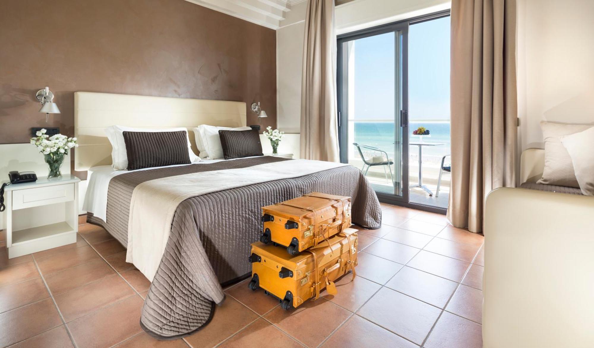 Hotel Ambasciatori Riccione Esterno foto